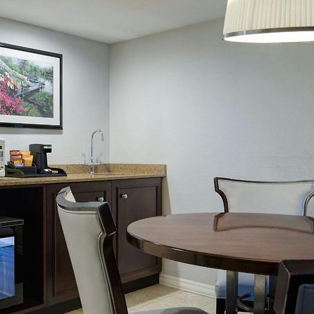 เชอราตัน เวสต์พอร์ต ชาเลต์ โฮเต็ล เซนต์หลุยส์ Hotel แมรีแลนด์ไฮท์ส ภายนอก รูปภาพ