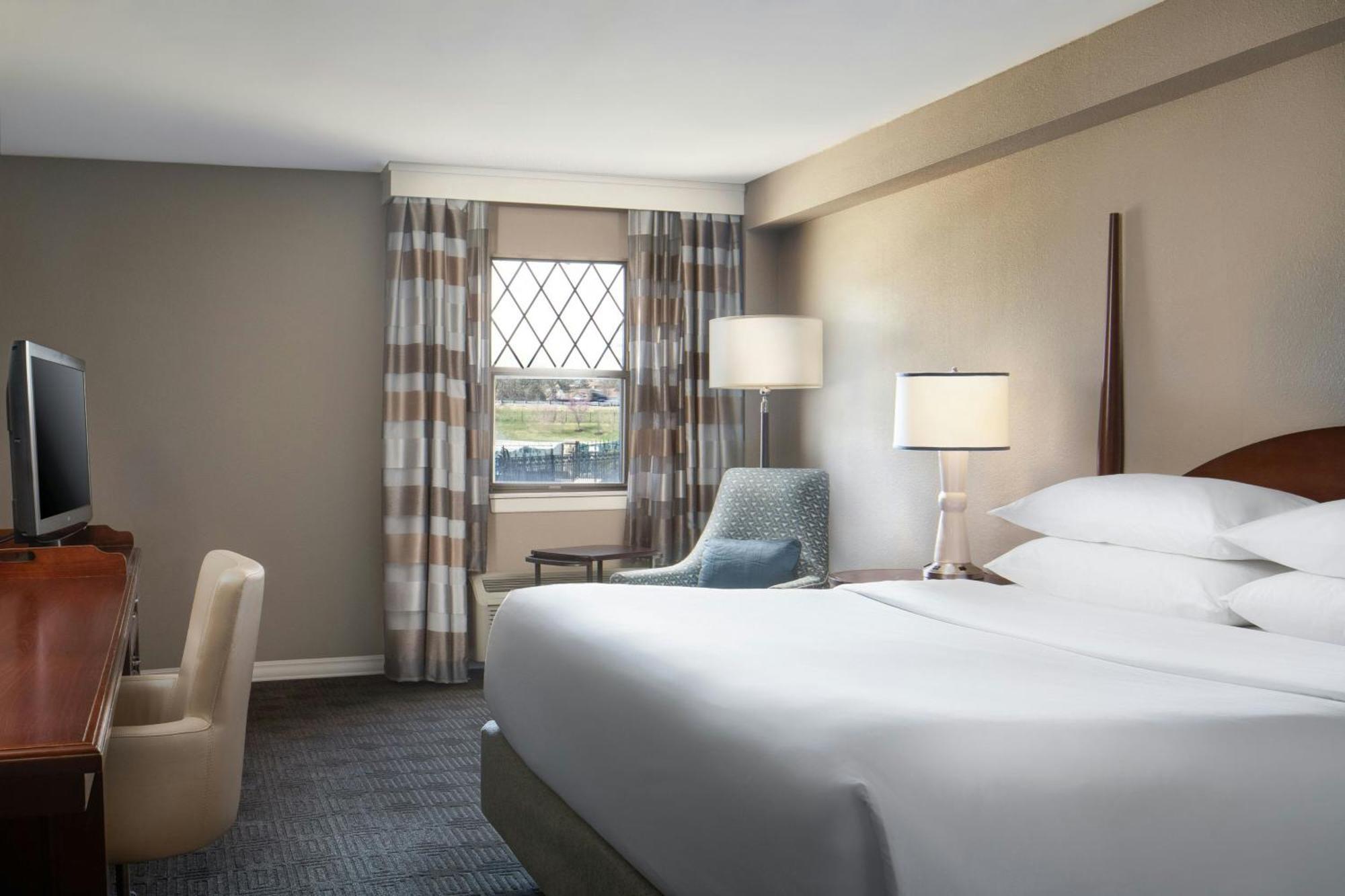 เชอราตัน เวสต์พอร์ต ชาเลต์ โฮเต็ล เซนต์หลุยส์ Hotel แมรีแลนด์ไฮท์ส ภายนอก รูปภาพ