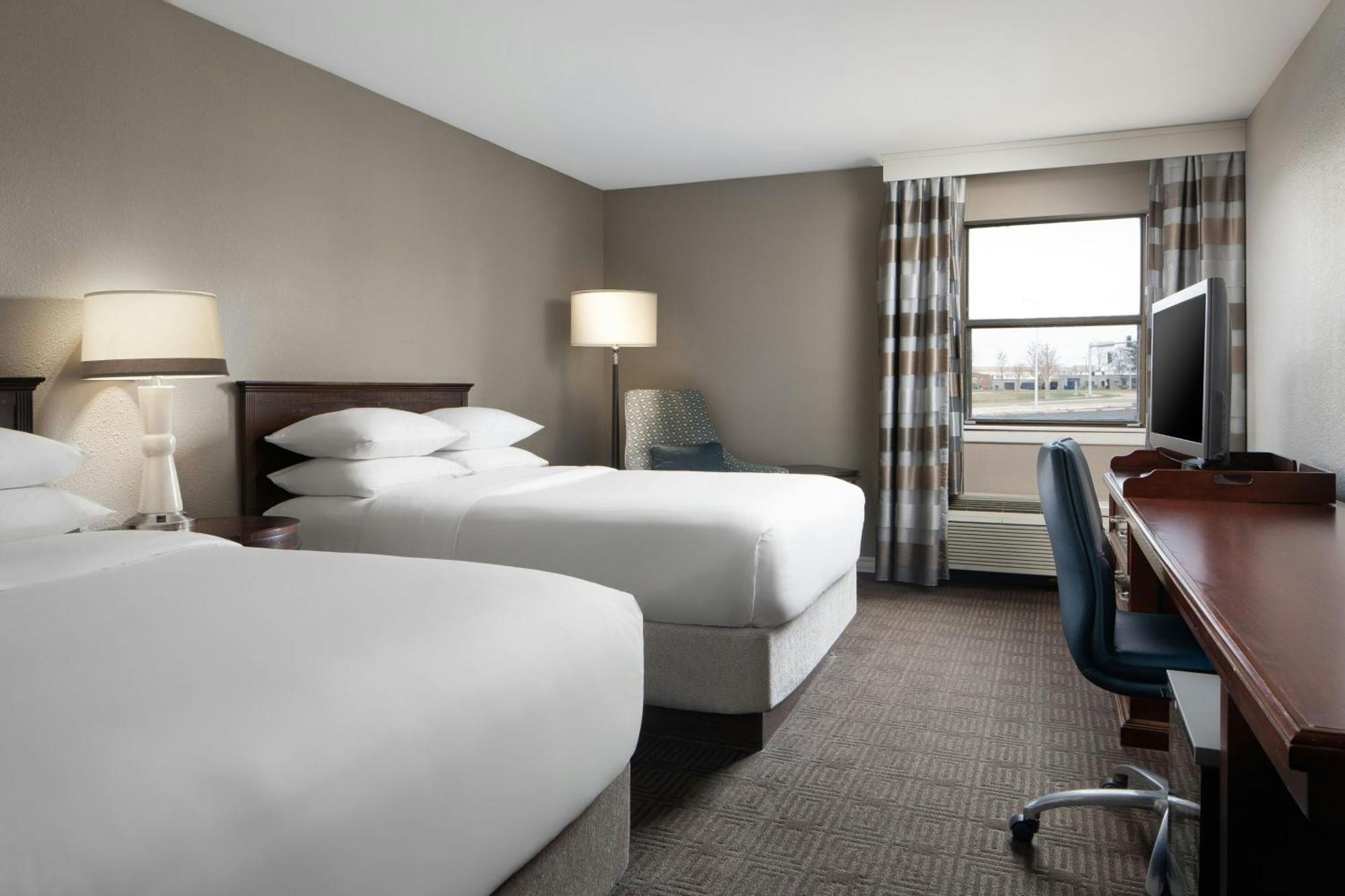 เชอราตัน เวสต์พอร์ต ชาเลต์ โฮเต็ล เซนต์หลุยส์ Hotel แมรีแลนด์ไฮท์ส ภายนอก รูปภาพ